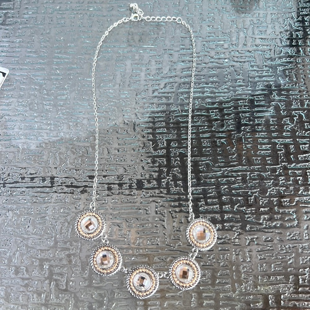 Fashion necklace